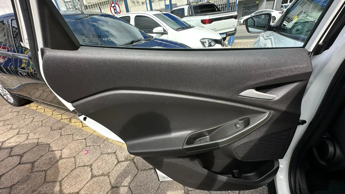 TRACKER LT 1.0 TURBO 12V FLEX 2024 - Imagem 15